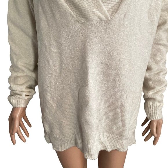 #61 RDI Sweater Womens Size Medium White Vneck Pullover - Picture 6 of 8